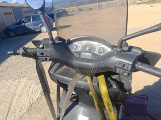 Yamaha Xmax 125 Plata Negra