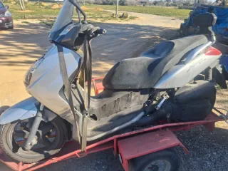 Yamaha Xmax 125 Plata Negra