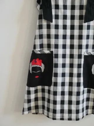 Bata adulta cuadros blanco y negro