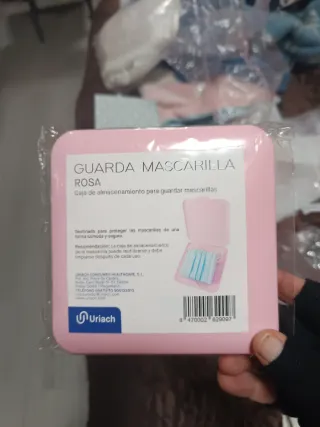 Guarda mascarillas rosa plástico (35)
