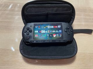 PSP Street + Funda + FIFA 11