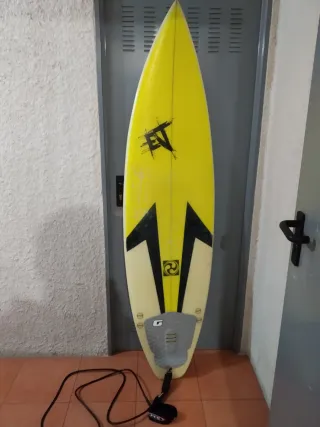 Tabla de surf como nueva.