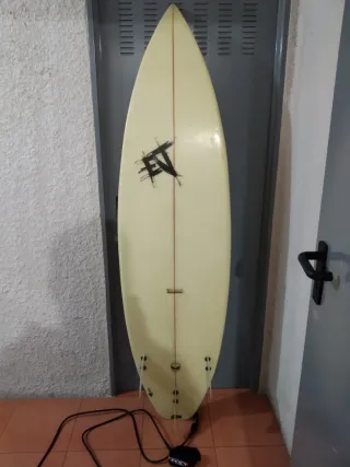 Tabla de surf como nueva.