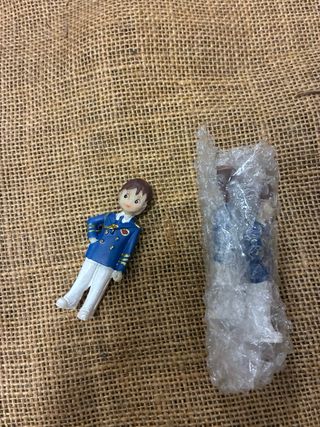 Figura comunión niño se vende por separado