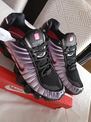 Nike Shox Zapatillas Morado Negro talla 39