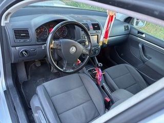 Volkswagen Golf 2005