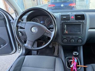Volkswagen Golf 2005