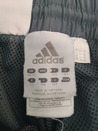 Pantalón chándal Adidas gris