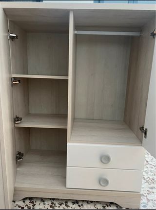 Armario infantil madera claro