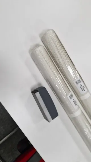 Pizarra blanca trípode para oficina 105x70