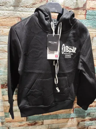 Sudadera con oso Outsider