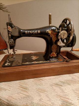 Máquina de coser Singer antigua