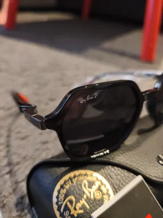 Gafas de sol Ray-Ban Polarizadas Negras