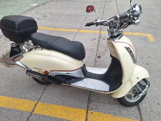 Moto 125cc Scooter 11.700 km ITV 2027