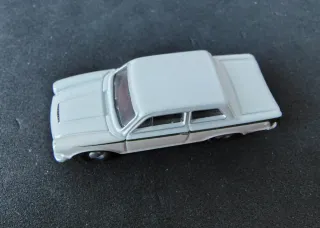 Coche a escala H0 1/76 Ford Cortina Oxford