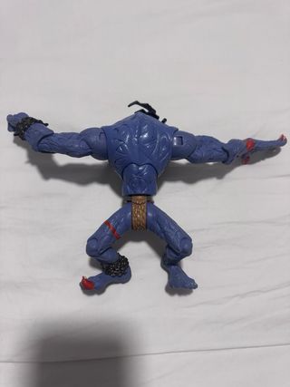 Insaniac Pequeños Guerreros Figura Acción