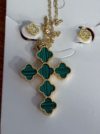 Collar y Pendiente Cruz 14k Laminado Rosa