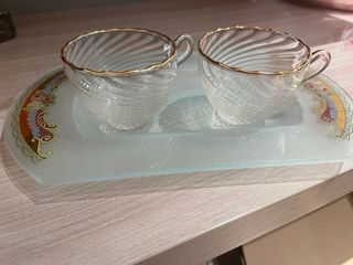 Set 2 tazzine con vassoio decorato