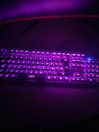 Teclado Gamer Krom RGB
