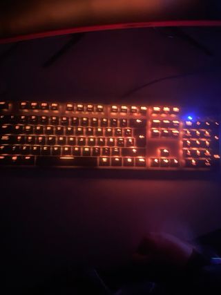 Teclado Gamer Krom RGB