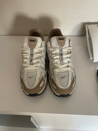 Nike P6000 Beige/Plata