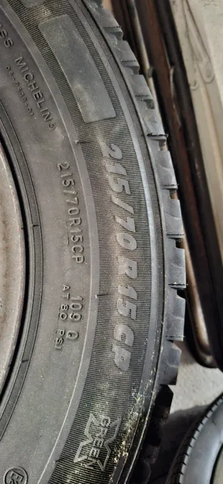 Neumático de autocaravana