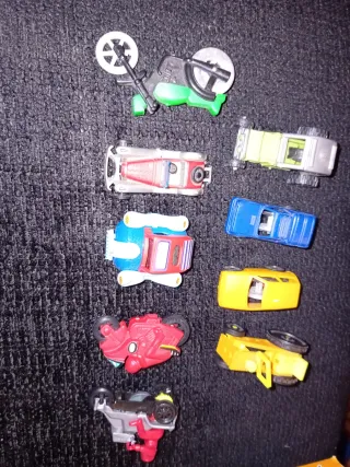 Coches Kinder Sorpresa