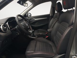 MG ZS Luxury