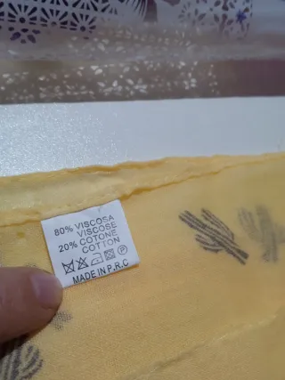 Sciarpa gialla con cactus Candida donna