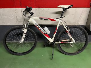 Bicicleta B-PRO ONE Blanca y Roja