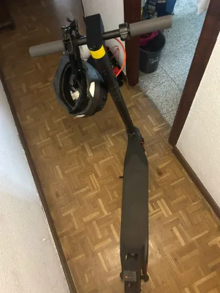 Patinete Eléctrico Xiaomi Redmi - Como Nuevo