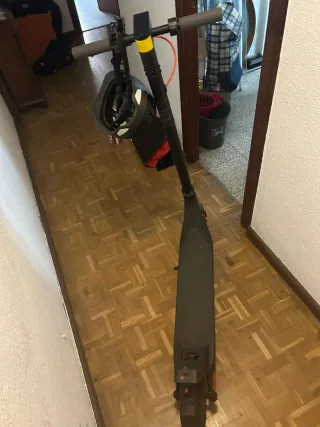 Patinete Eléctrico Xiaomi Redmi - Como Nuevo