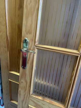 Dos Puertas madera pino con cristal (65€/unidad)