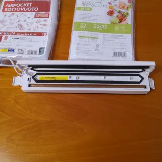 Sigillatrice Sottovuoto Alimenti + Sacchetti