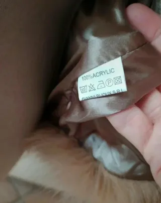 Giacca ecopelliccia beige e grigia