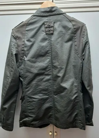 Chaqueta VOGUE JD Diseño Elegante