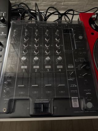 Pioneer DJM-750MK2 + Decksaver + Funda