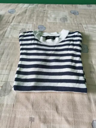 T-shirt Pull&Bear a righe blu e bianco