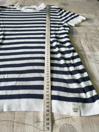 T-shirt Pull&Bear a righe blu e bianco