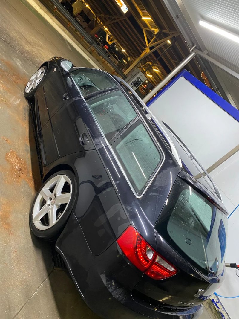 SEAT Exeo 2011 - foto 1