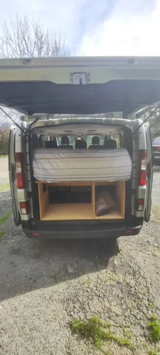 Renault Trafic Camper Modular 8/5/2 plazas
