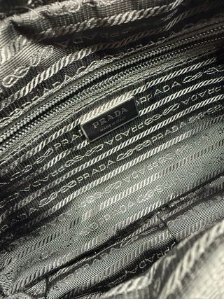 Bolso Prada Re-Nylon Negro