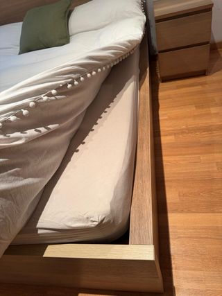Juego Cama y Mesitas Madera