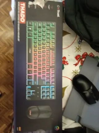 Teclado Gaming Trust con Ratón Inalámbrico
