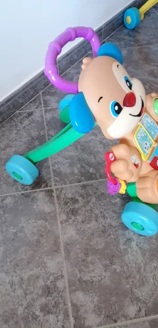 Andador bebé Fisher-Price perro musical