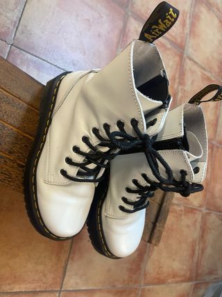 Botas Dr. Martens Plataforma Talla 38