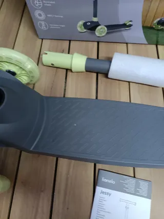 Patinete LIONELO Jessy 3 Ruedas Niños