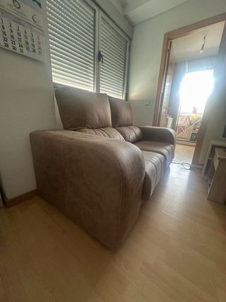 Sofá de 2 plazas cómodo y elegante