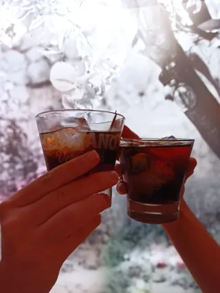 Traspaso de cafetería con amenización musical
