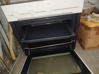 Horno eléctrico blanco
